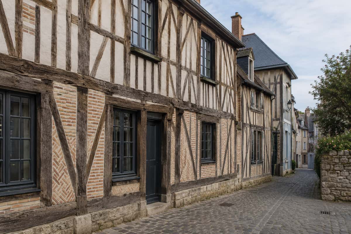 Maisons à colombages typiques de Normandie